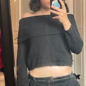 Off-Shoulder Black Sweater(old-navy)